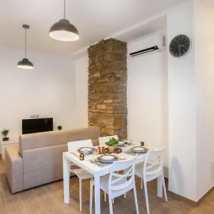 Holidays In Apartamento Bérgamo